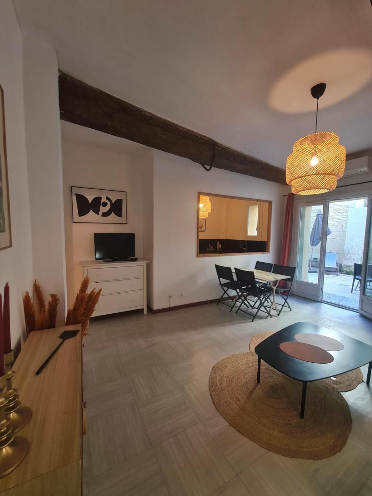 Appartement Intra Muros Avec Cour Privee Avignon Exteriör bild