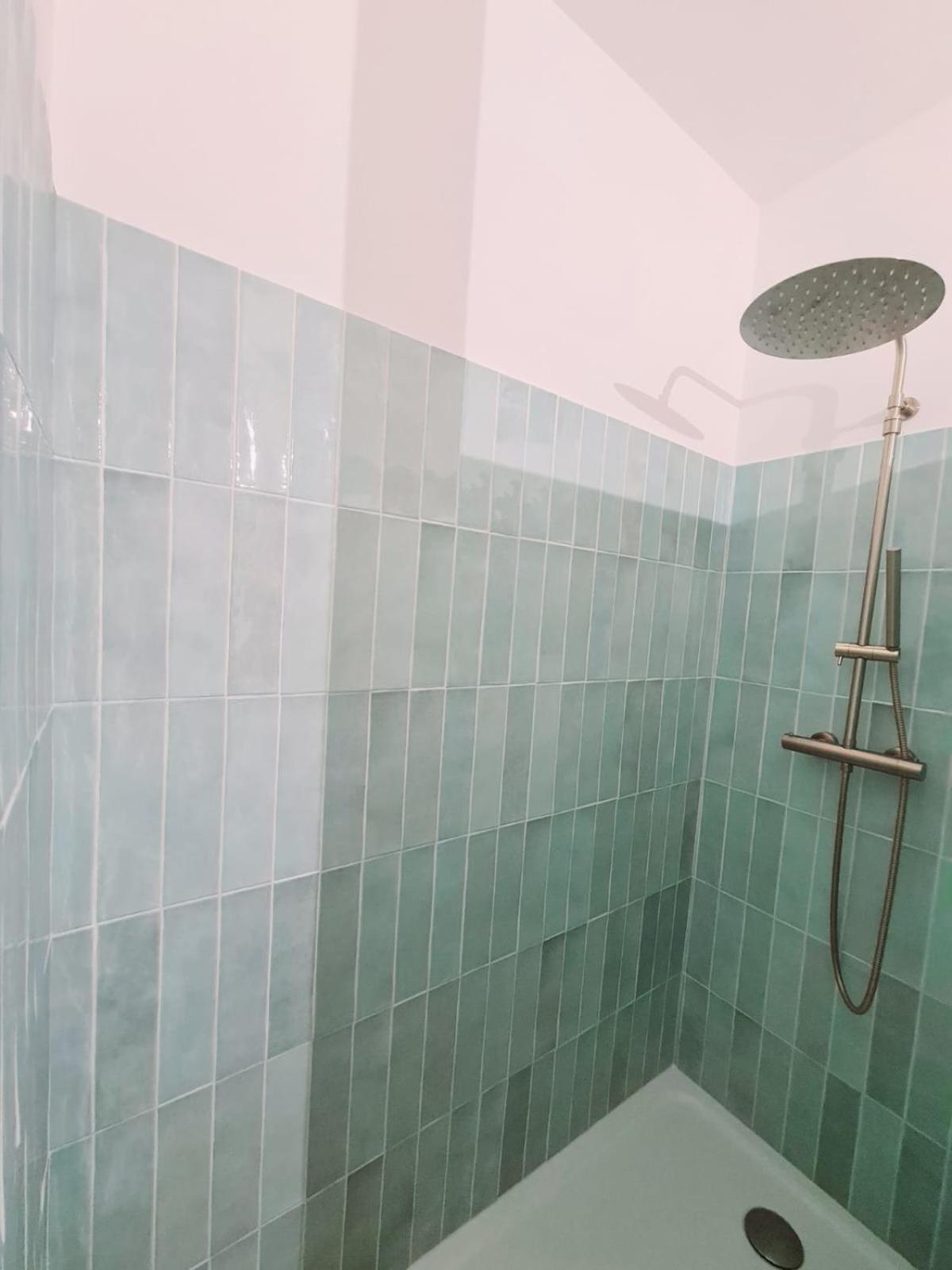 Appartement Intra Muros Avec Cour Privee Avignon Exteriör bild